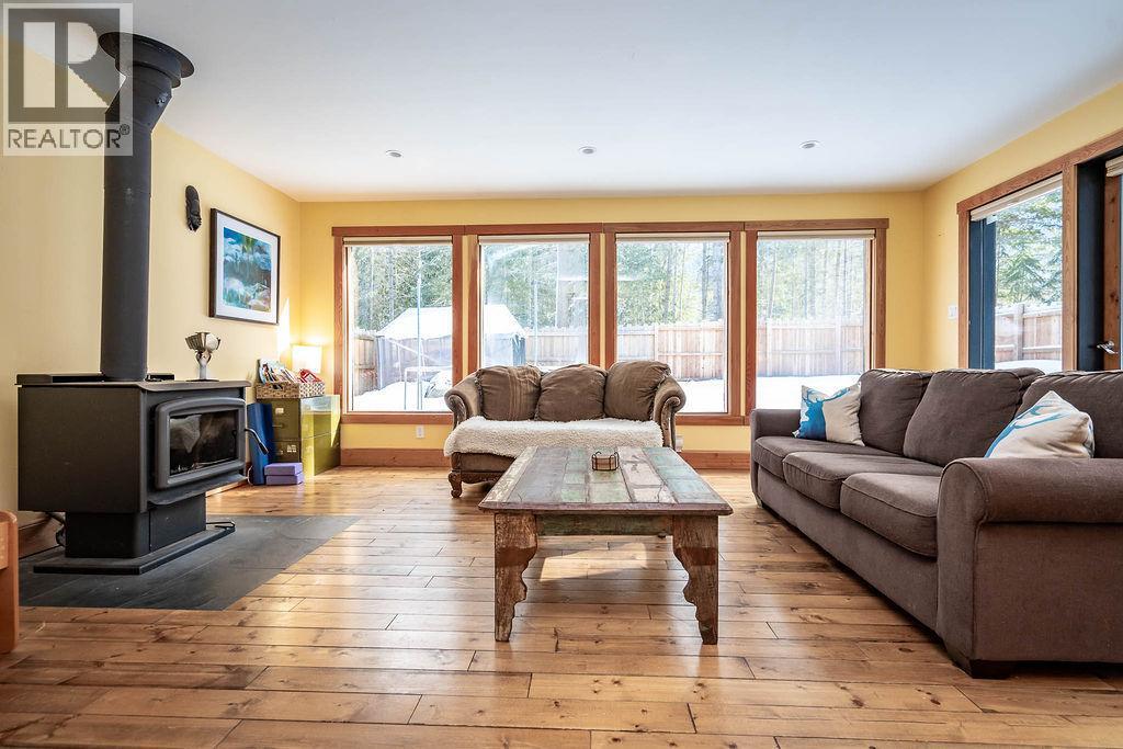 1112 HUME Street - 38