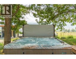 3227 Shuswap Road, Kamloops, BC V2H1T1 Photo 17