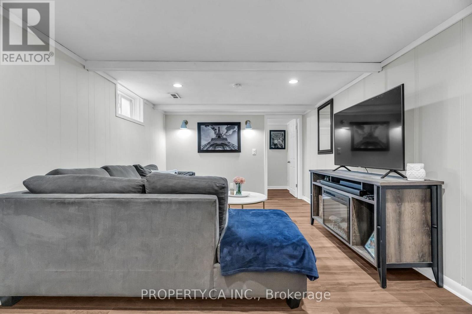 Photo 26 of 833 Krosno Boulevard, Pickering (Bay Ridges)