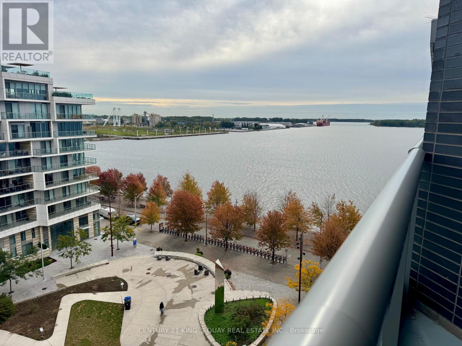 820- 1 Edgewater Drive, Toronto, ON photo 21