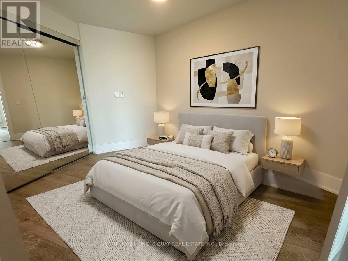 820- 1 Edgewater Drive, Toronto, ON photo 4