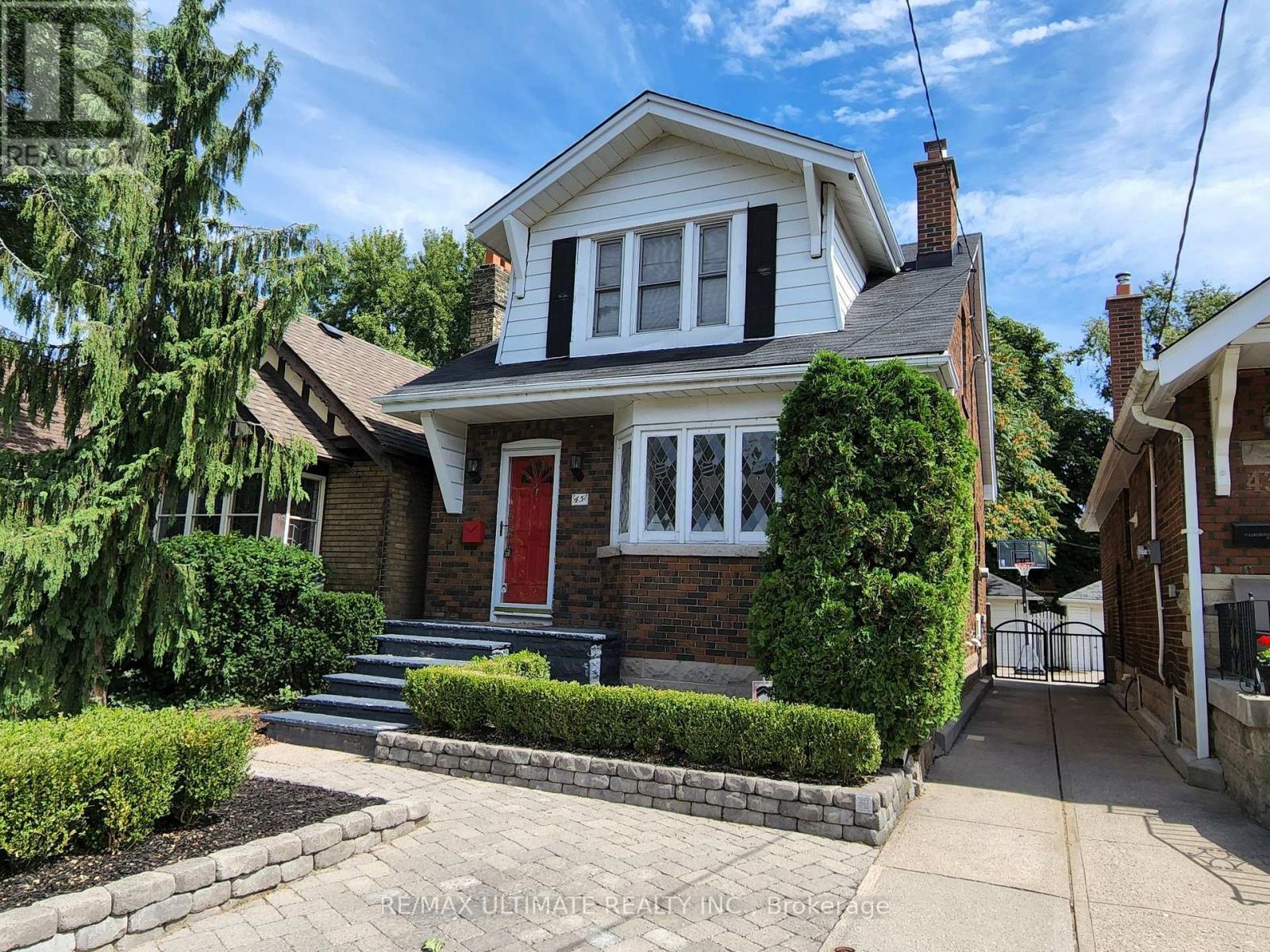 Photo of 45 Warland Avenue