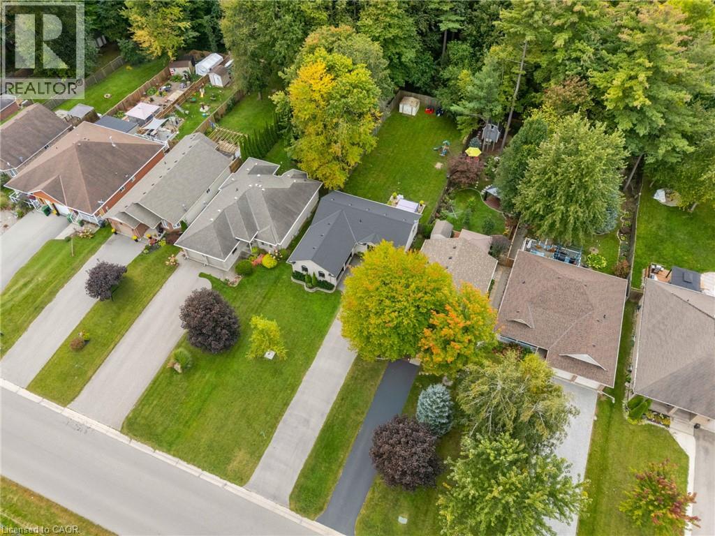 53 HAWTREY Road - 32