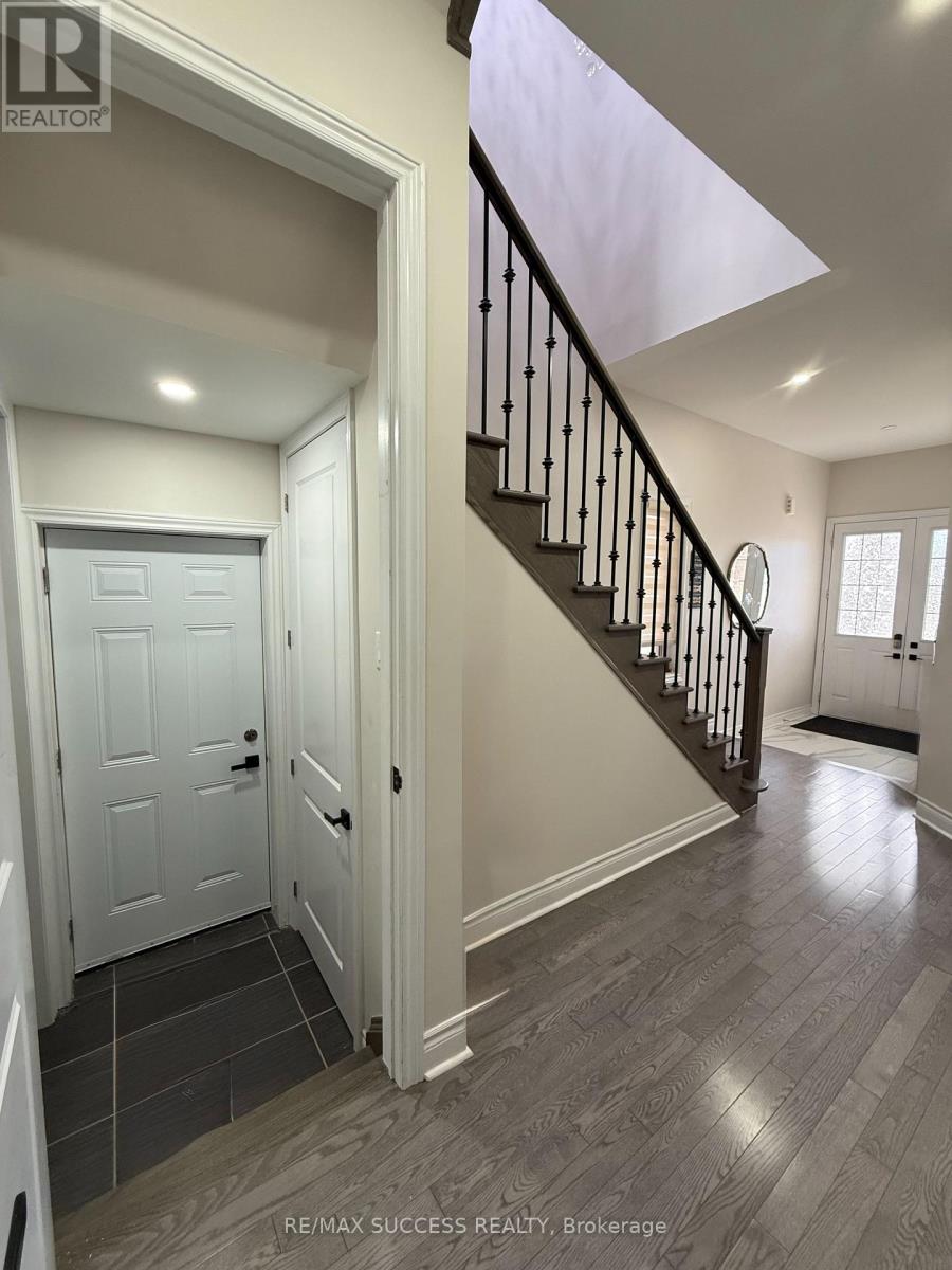 120 Morningside Drive, Halton Hills, ON photo 3