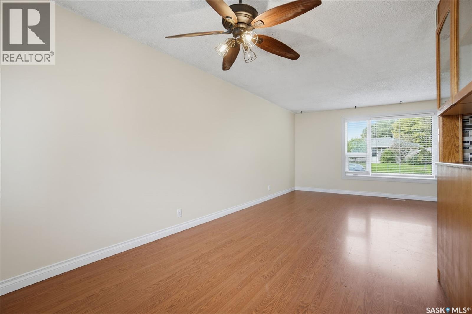 1108 Tiffin CRESCENT, Saskatoon Saskatchewan — photo 8