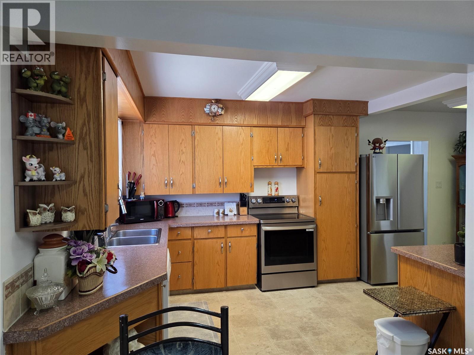 817 Stadacona STREET E - 10