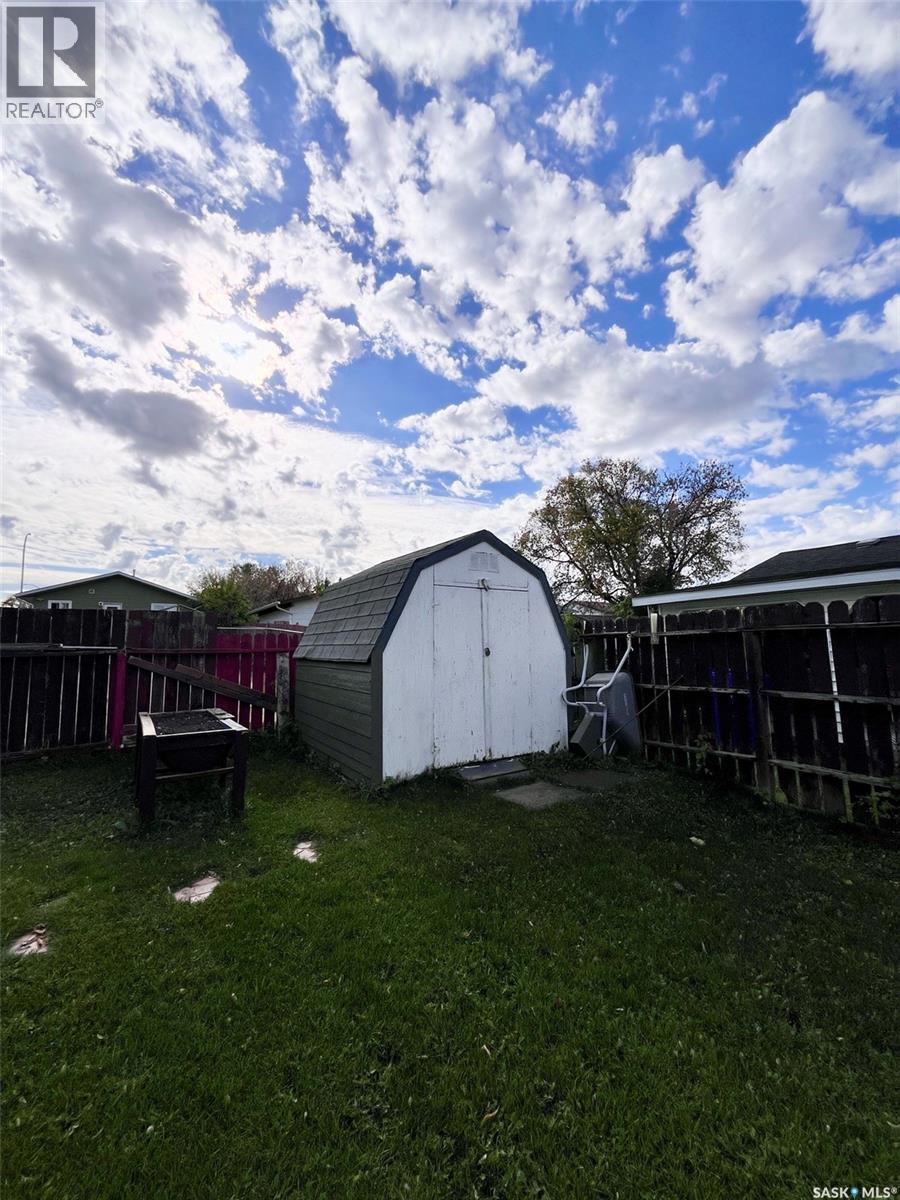 99 Bowerman CRESCENT - 20