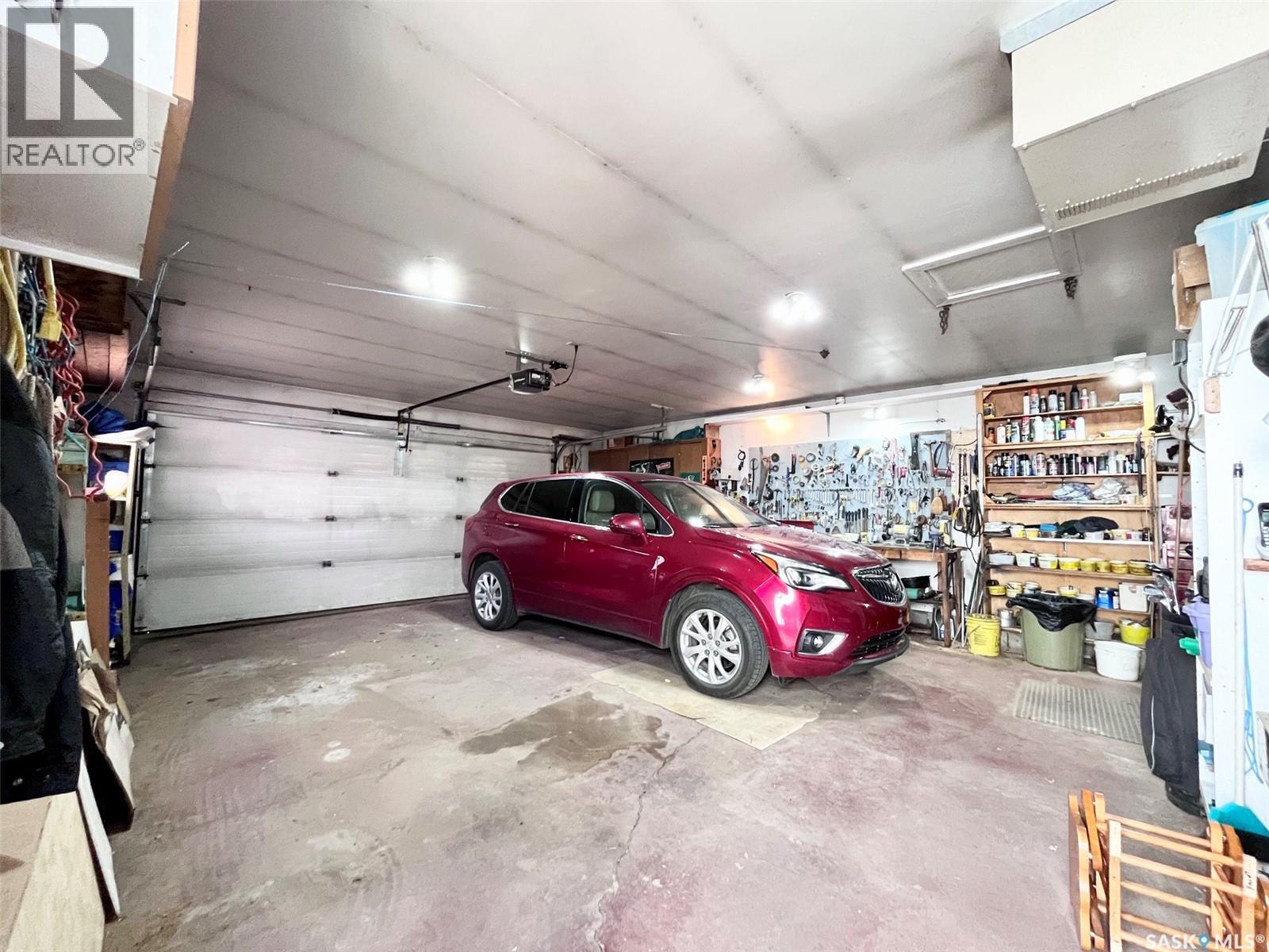 99 Bowerman CRESCENT - 22