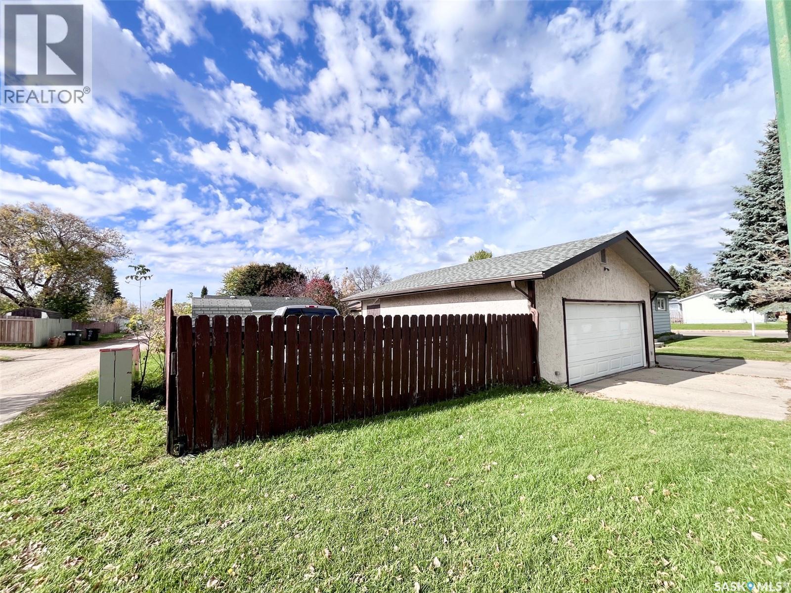 99 Bowerman CRESCENT - 25