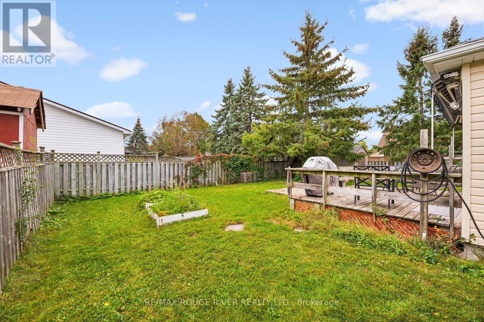34 CEDAR COURT - 28
