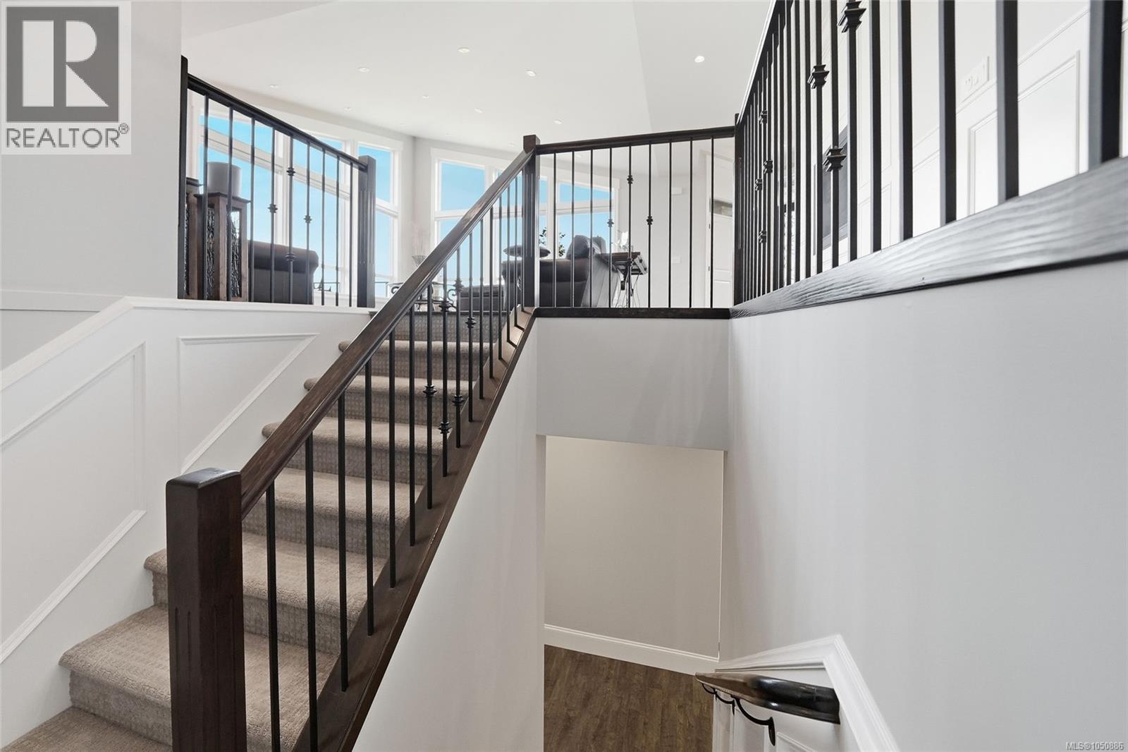 3495 Simmons Pl - 34