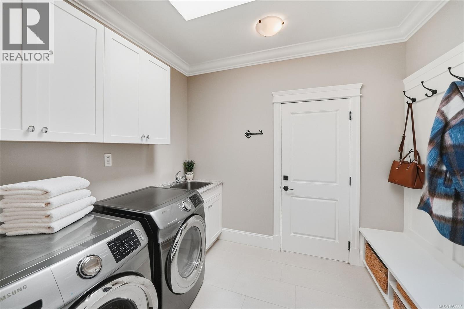 3495 Simmons Pl - 32