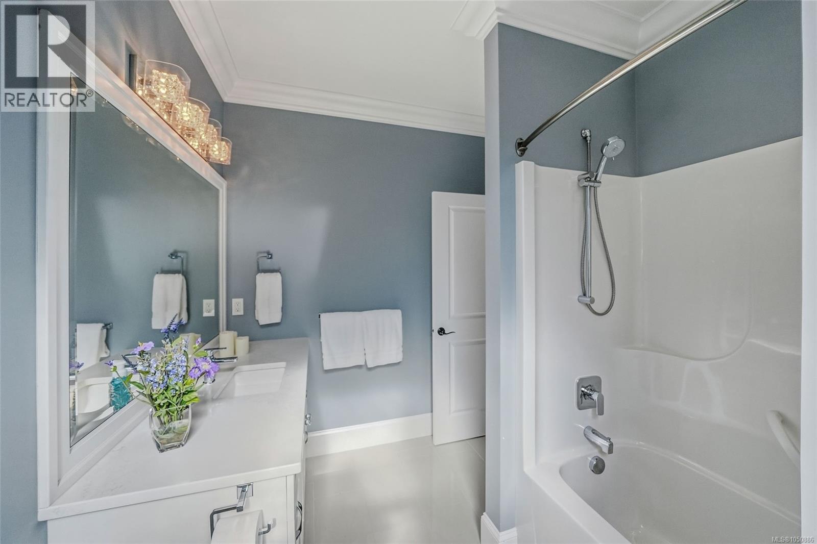 3495 Simmons Pl - Image 33