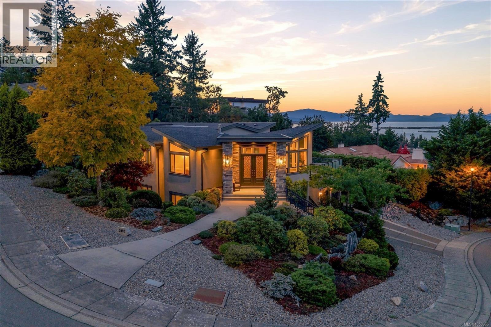 3495 Simmons Pl - 1