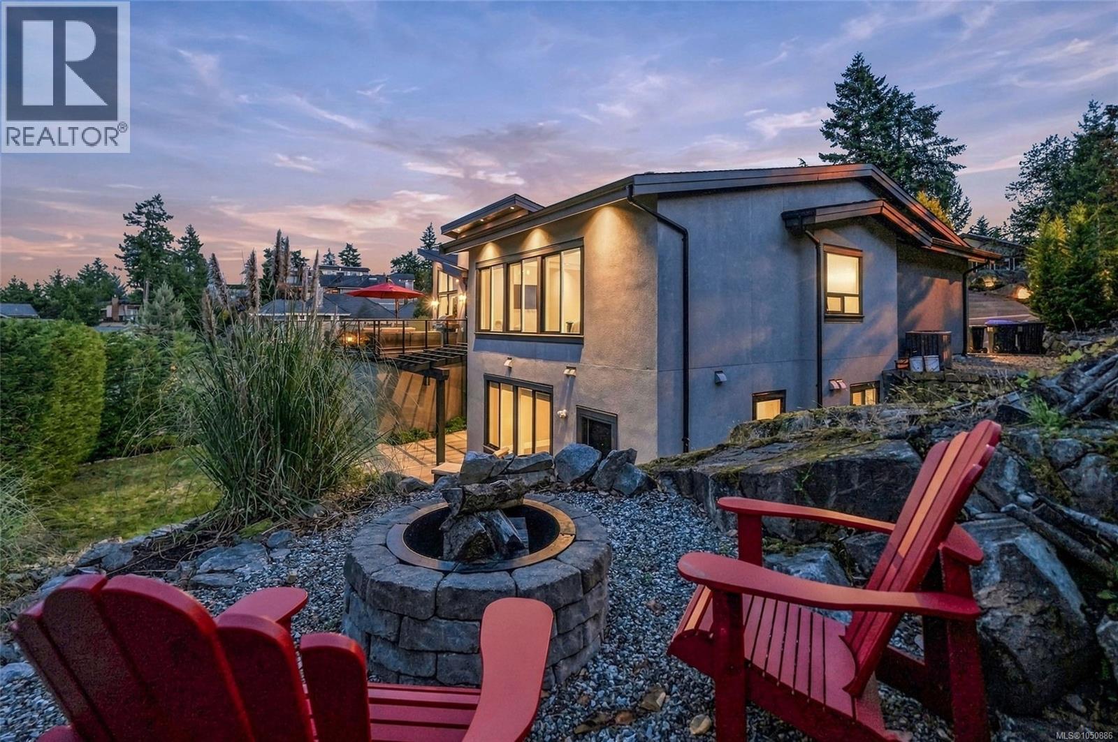 3495 Simmons Pl - Image 49