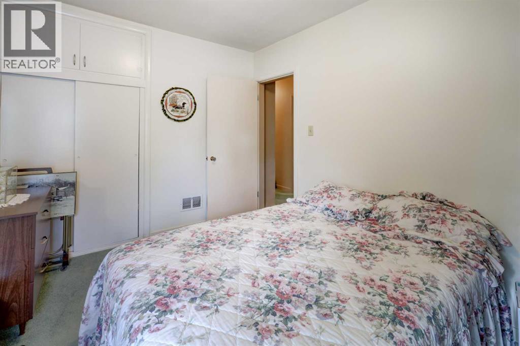 2119 Halifax Crescent NW - 13