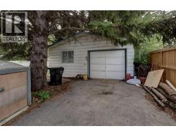 2119 Halifax Crescent NW - photo 24