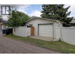 2119 Halifax Crescent NW - photo 23