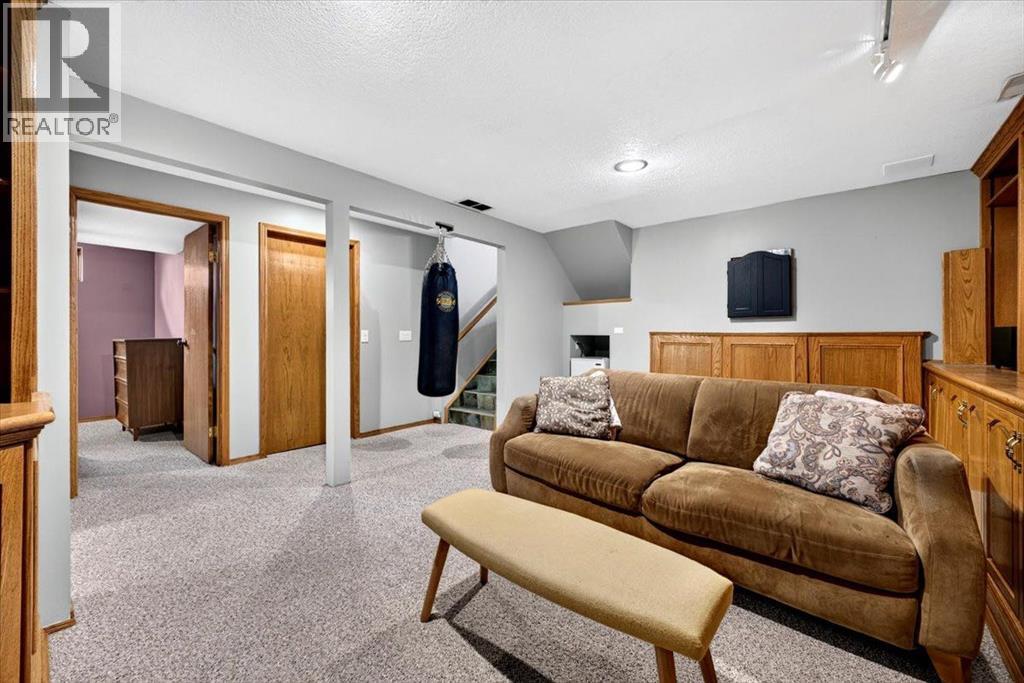 5 Sunset Crescent - Image 30