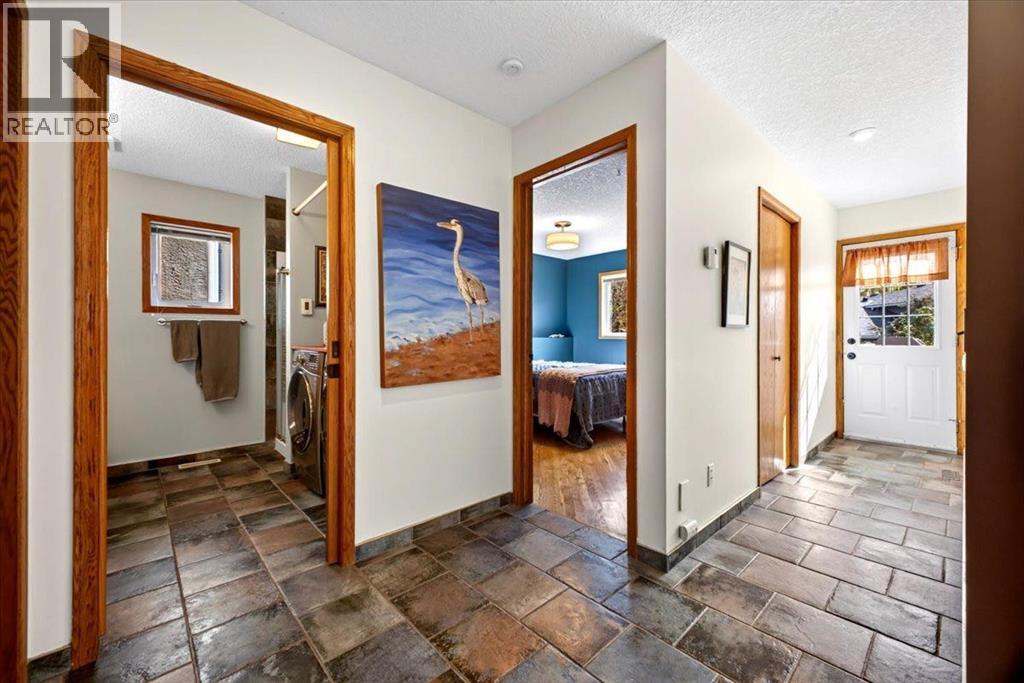 5 Sunset Crescent - Image 25