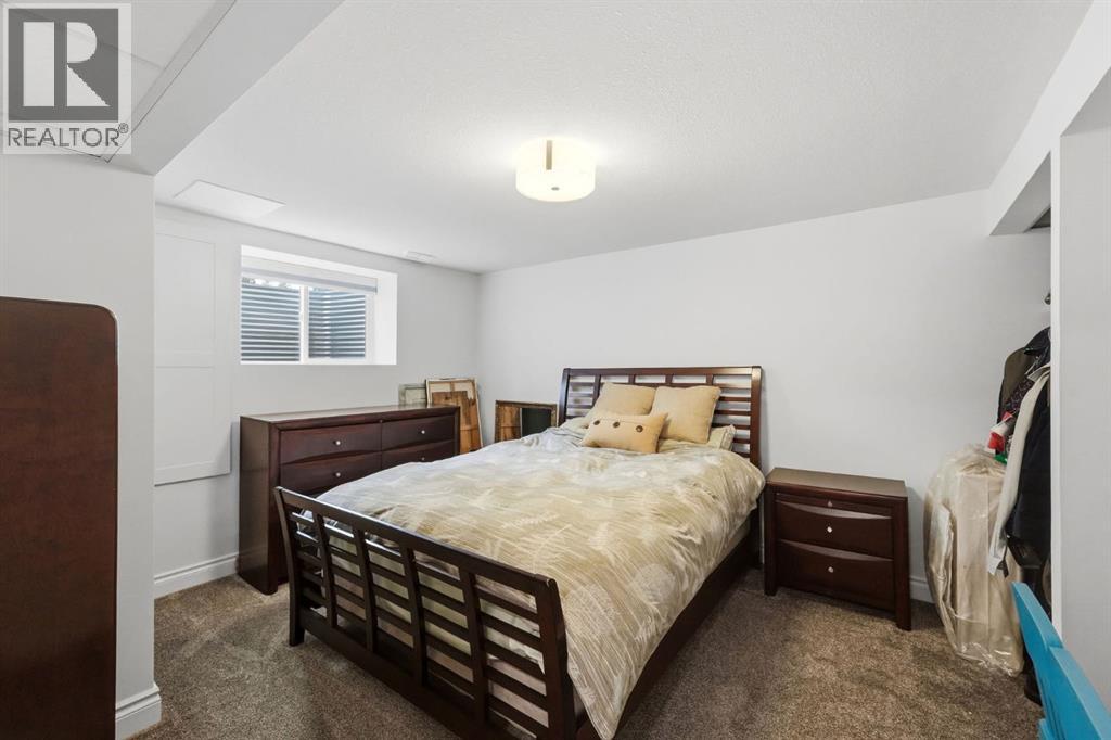 Listing photo – 37 Sherwood Crescent, Red Deer