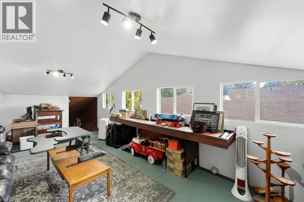 Listing photo – 37 Sherwood Crescent, Red Deer