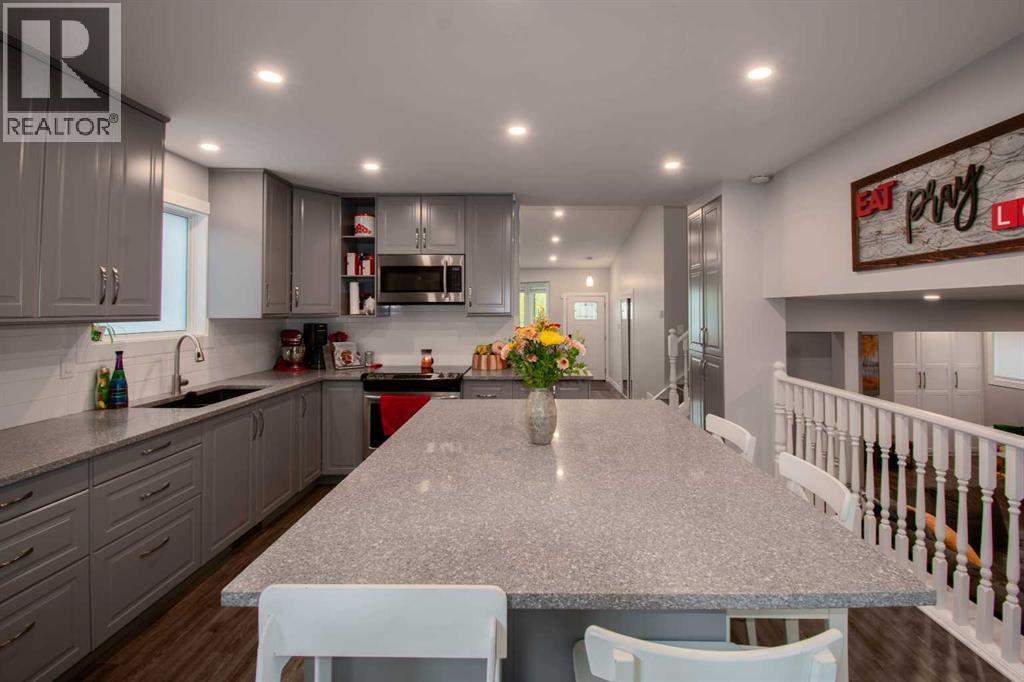 460 Hawkhill Place NW - Image 4