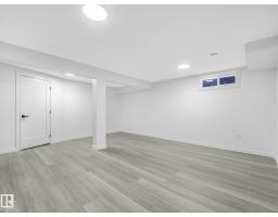 152 Londonderry Square Sq Nw, Edmonton, AB T5C3C4 Photo 25