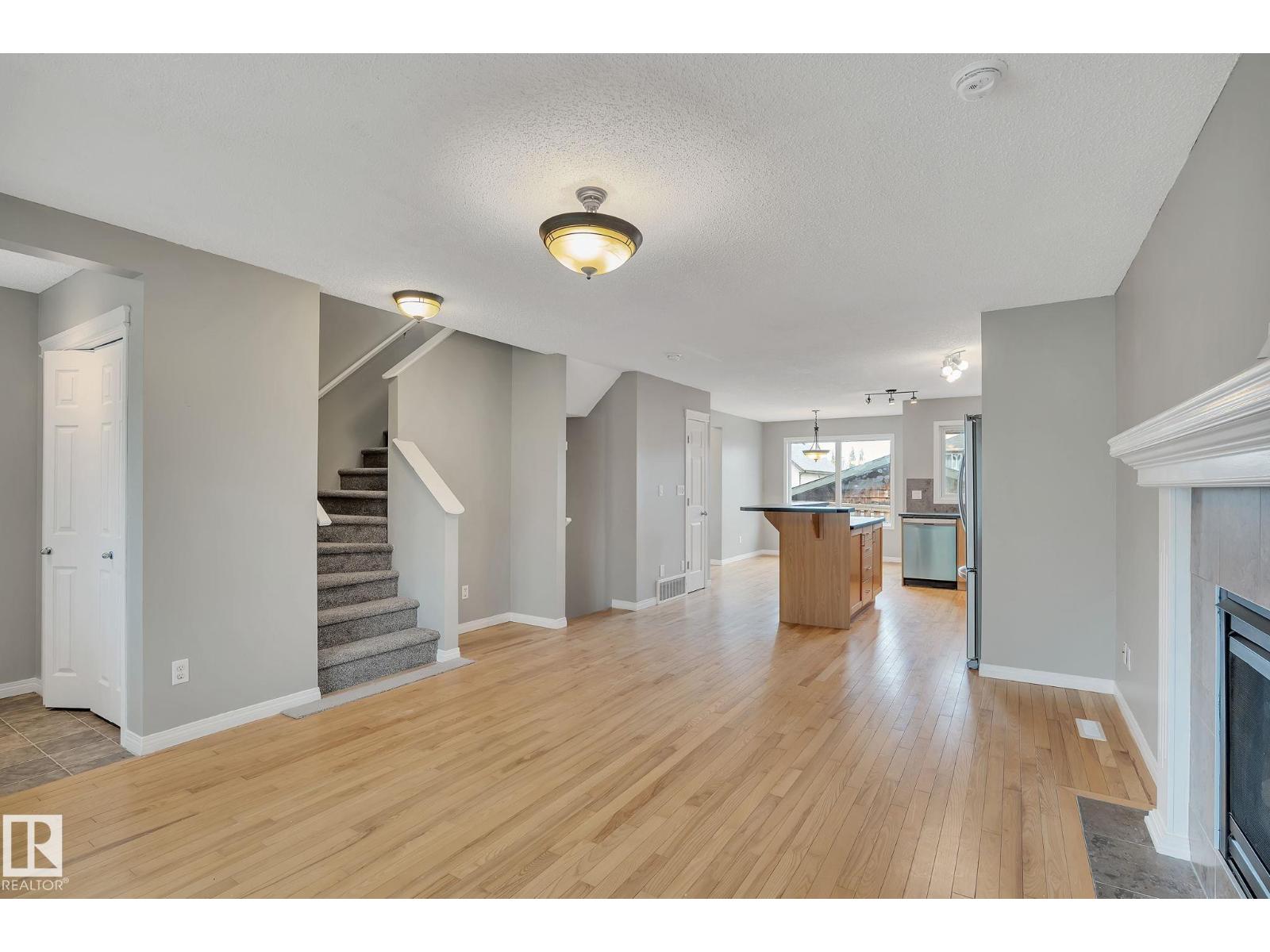 14771 141 ST NW - 10
