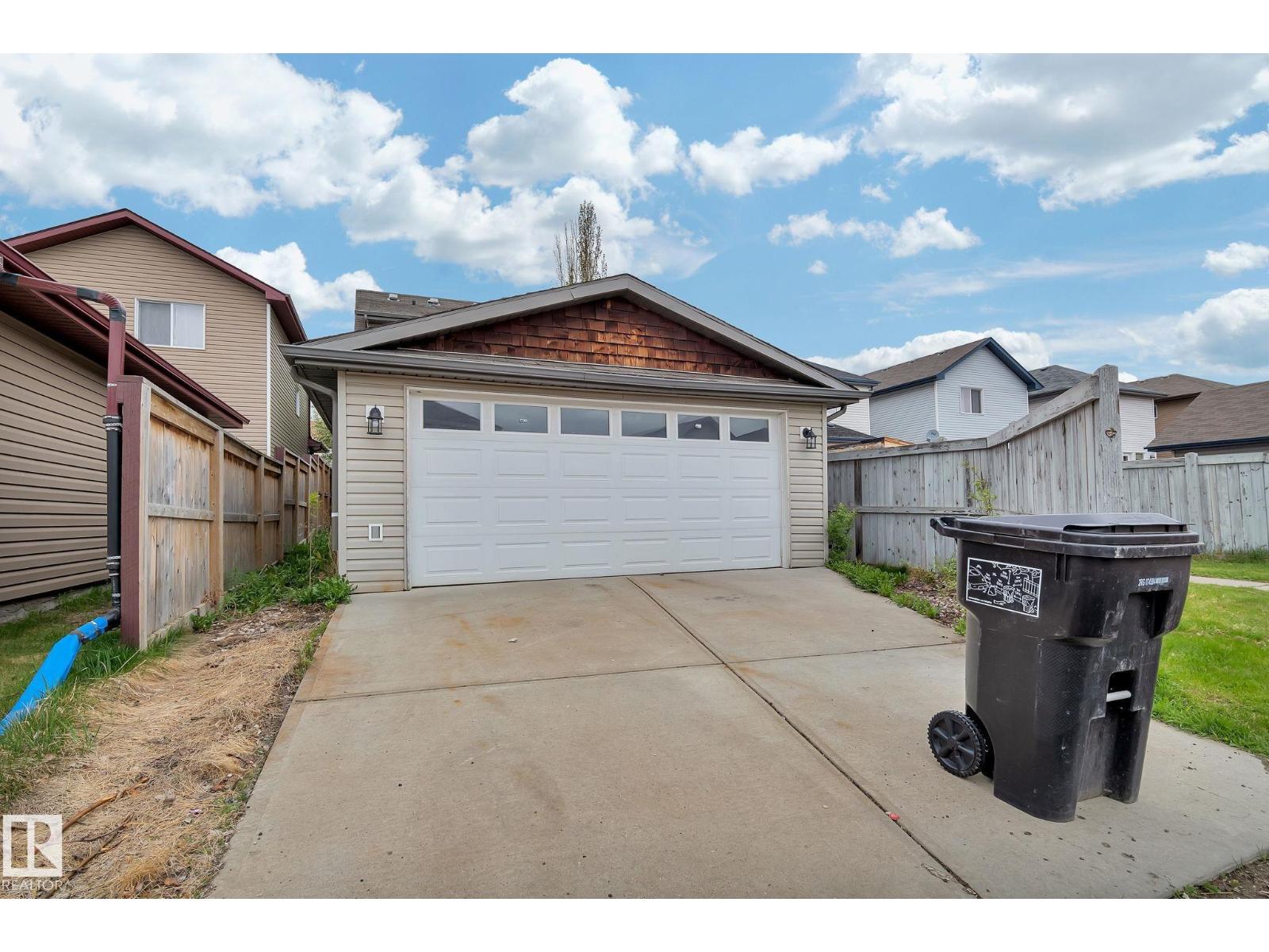 14771 141 ST NW - 40