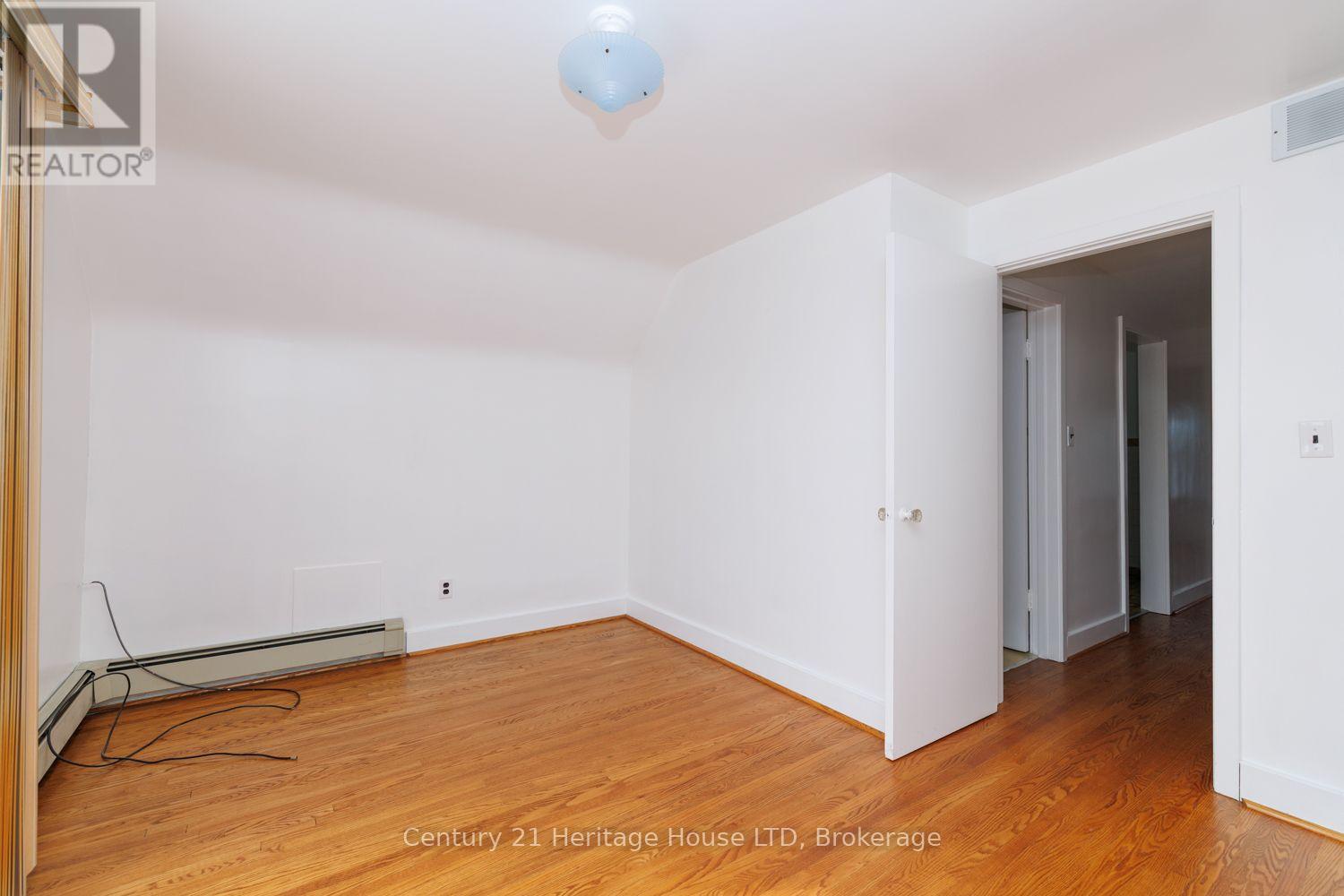 6791 DUNN STREET - 32