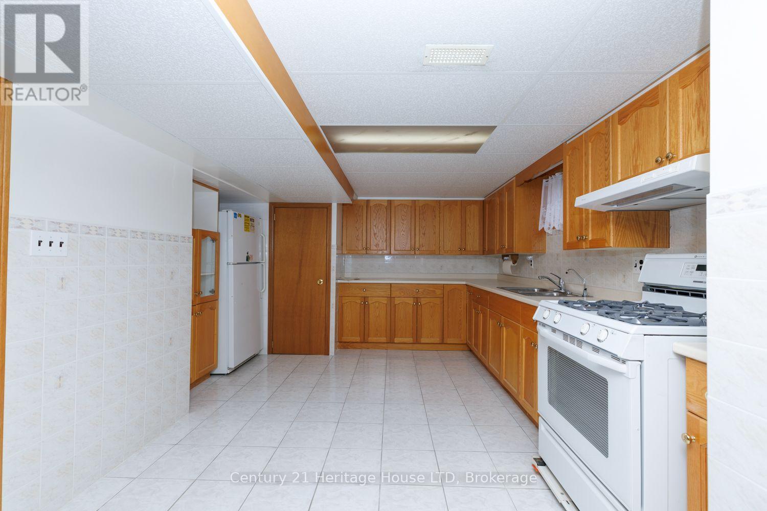 6791 DUNN STREET - 36