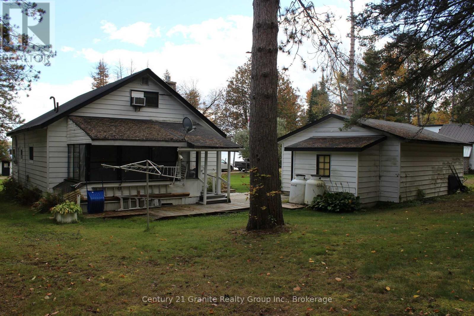 1051 HALLS LAKE ROAD - 24