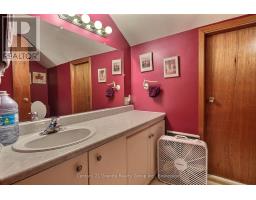 1051 Halls Lake Road, Algonquin Highlands, ON K0M1S0 Photo 16