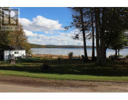 1051 Halls Lake Road, Algonquin Highlands, ON K0M1S0 Photo 20