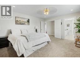 Bedroom - 2 Baywater Cape, Airdrie, AB T4B0B3 Photo 16