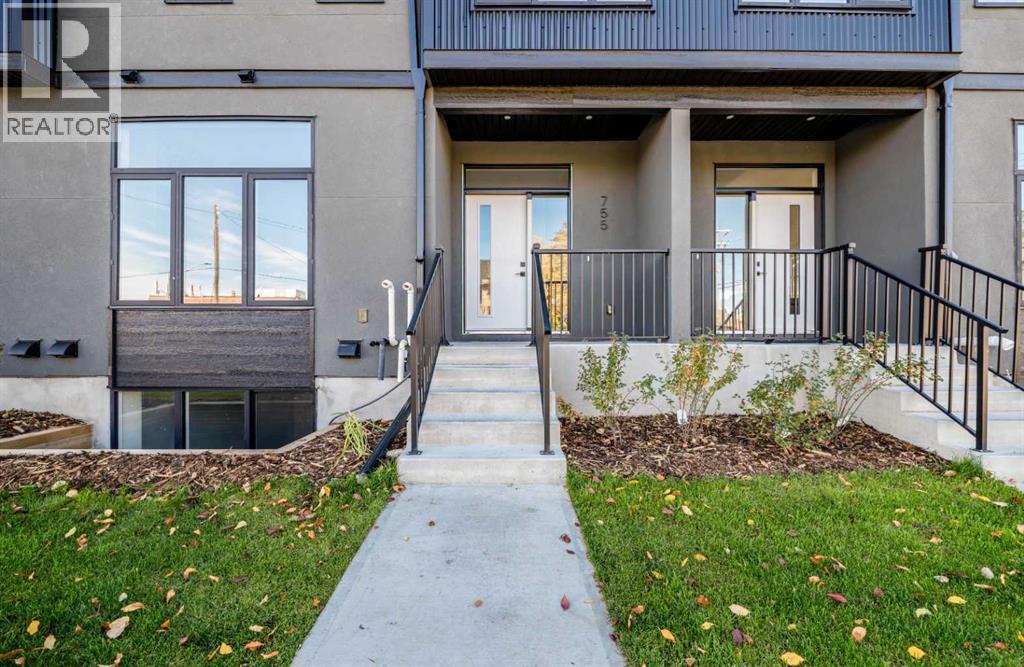 755 Centre Avenue NE - Image 12