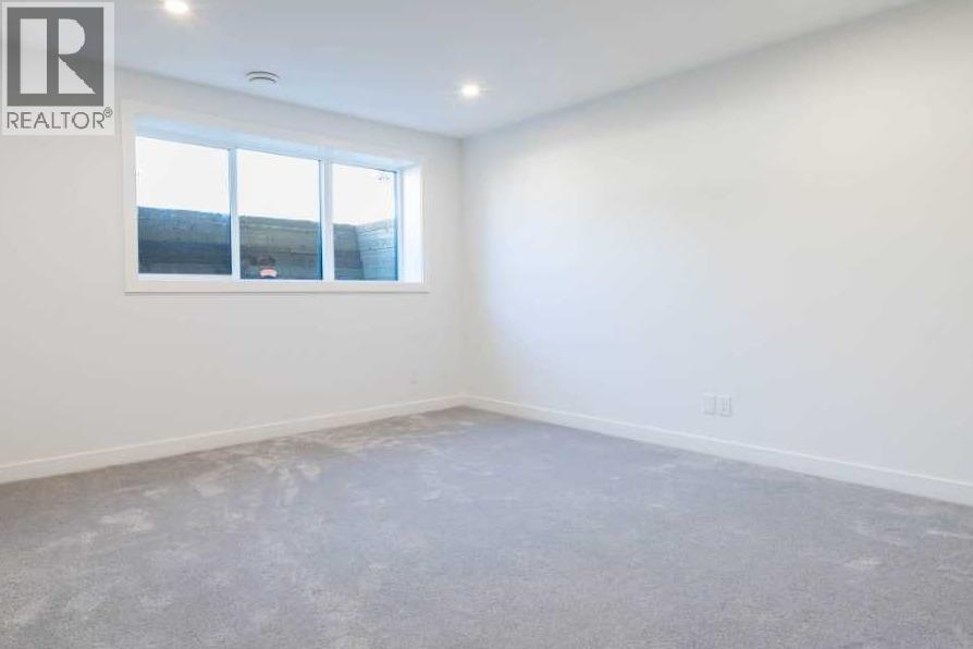 755 Centre Avenue NE - Image 33