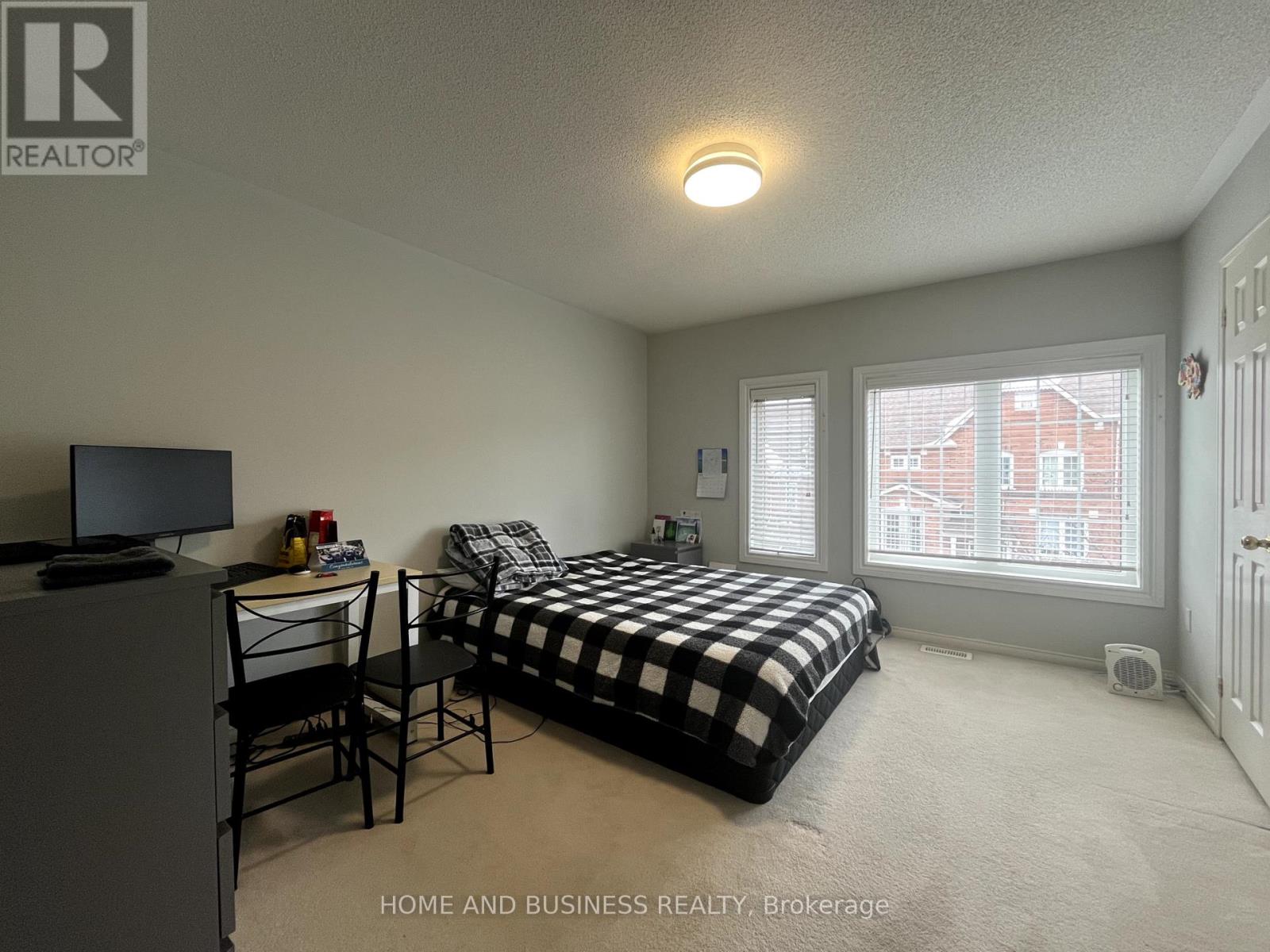 #23 1588 SOUTH PARADE COURT - 18