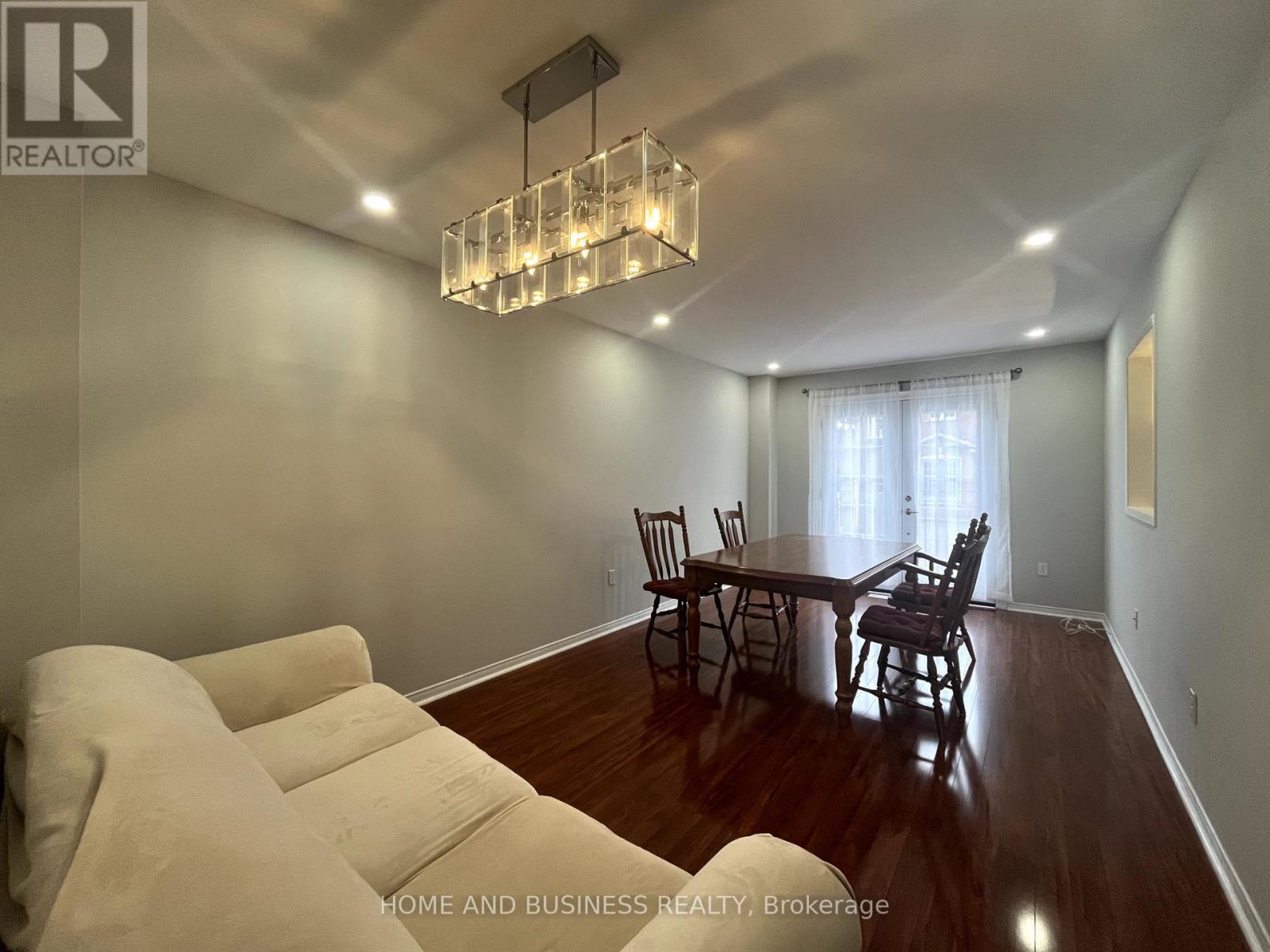 #23 1588 SOUTH PARADE COURT - 4