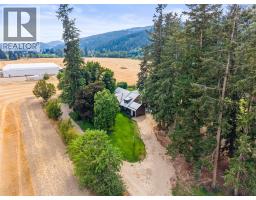 Family room - 218 Anderson Road, Enderby, BC V0E1V4 Photo 11