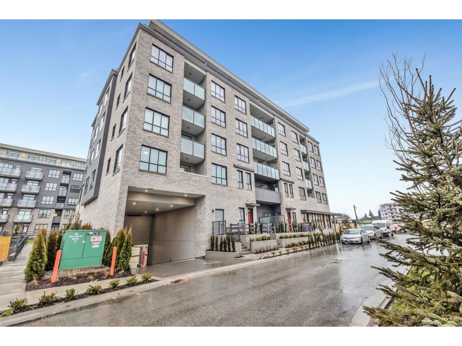 3 Bed, 1 Bath House for Rent in Surrey – 4F 15738 85 AVENUE, Surrey – MLS# R3172100 - Image 2