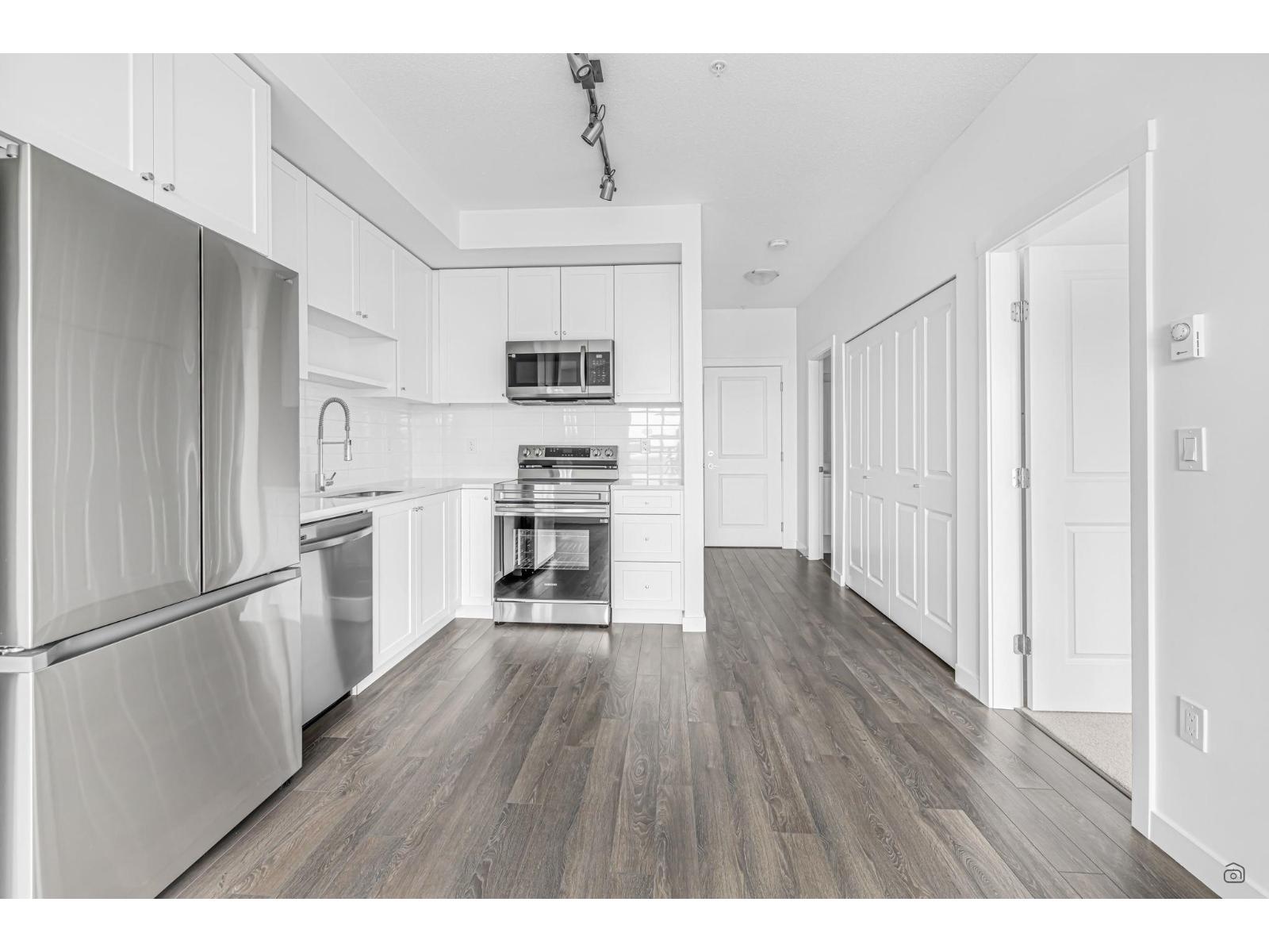 3 Bed, 1 Bath House for Rent in Surrey – 4F 15738 85 AVENUE, Surrey – MLS# R3172100 - Image 8