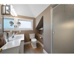 205 Merlin Court, Kelowna, BC V1V1N2 Photo 15