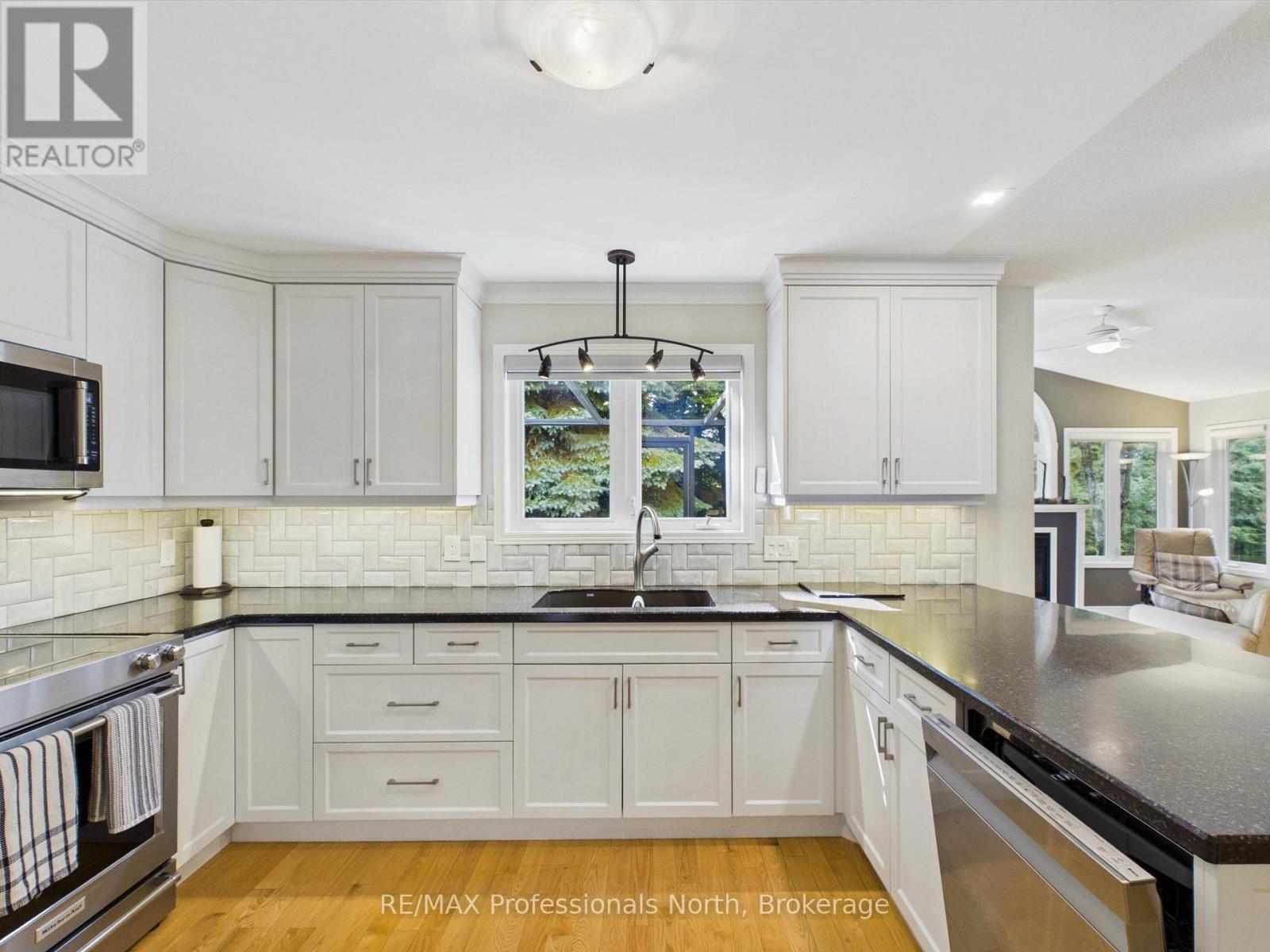 48 SPRINGWOOD CRESCENT - Image 14