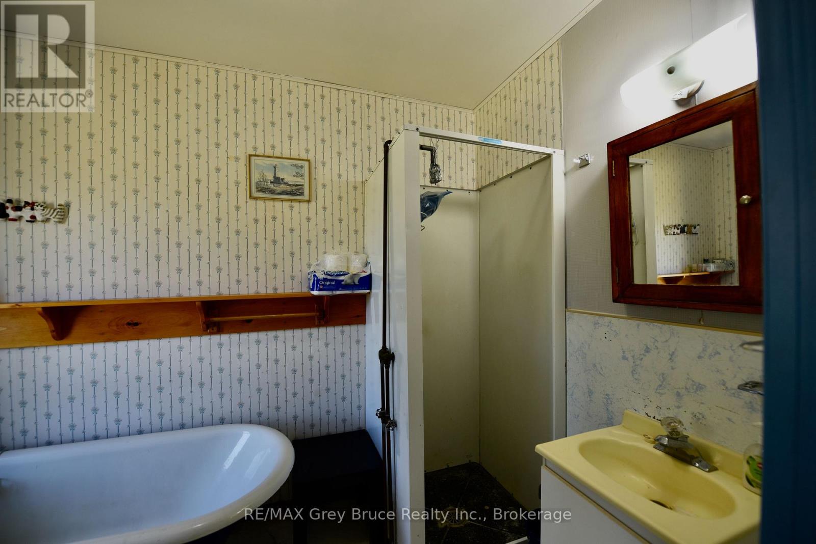 226 BARTLEY DRIVE - Image 16