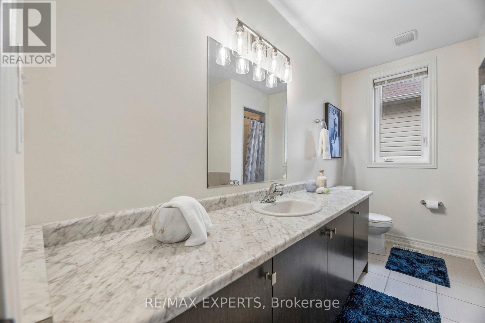 52 BRUCE CAMERON DRIVE - 34