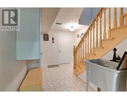 Lower - 41 Greenview Circle, Vaughan, ON L6A0B5 Photo 6