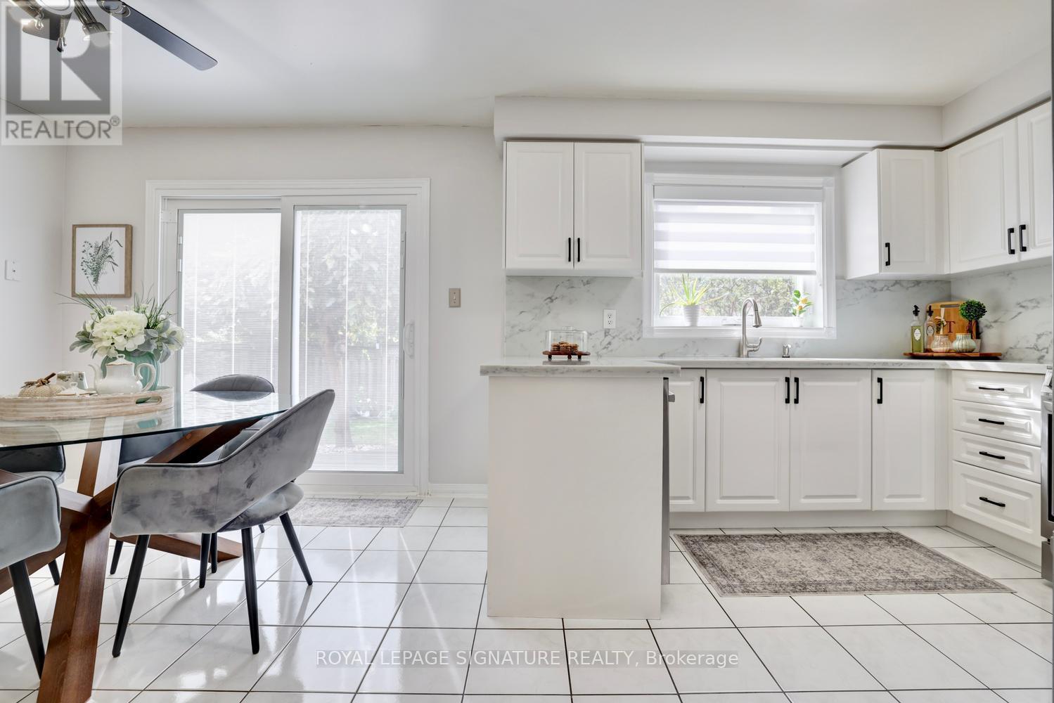Photo 8 of 5474 Middleport Crescent, Mississauga (Hurontario)