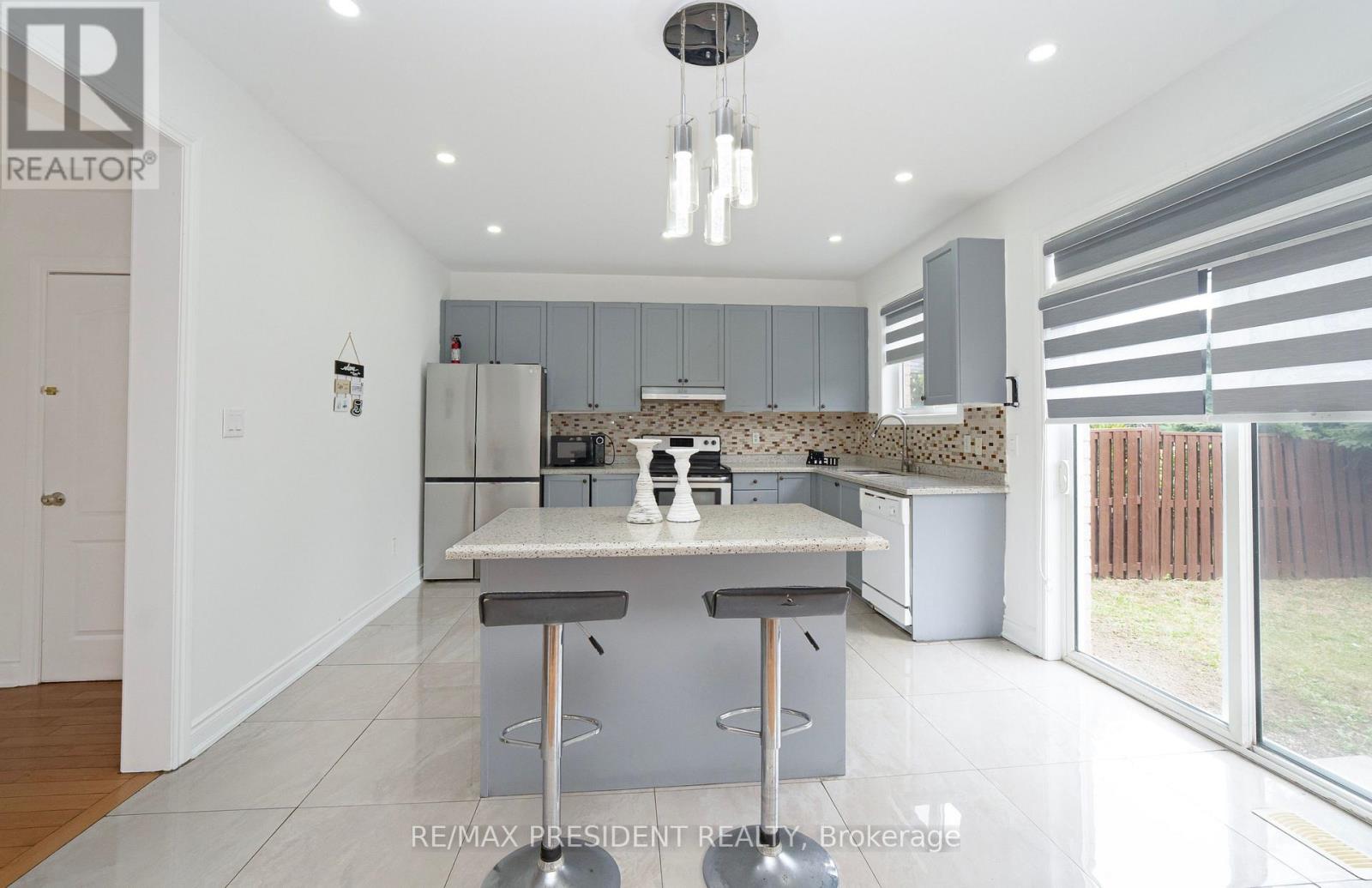 4 CHALKFARM CRESCENT - 14